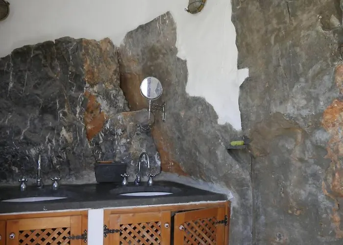 Lindos Traditional House * Rhodes City