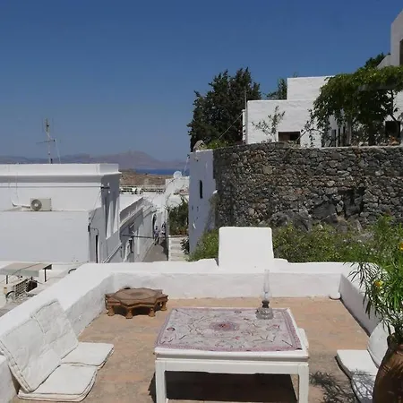 Lindos Traditional House Apartment *